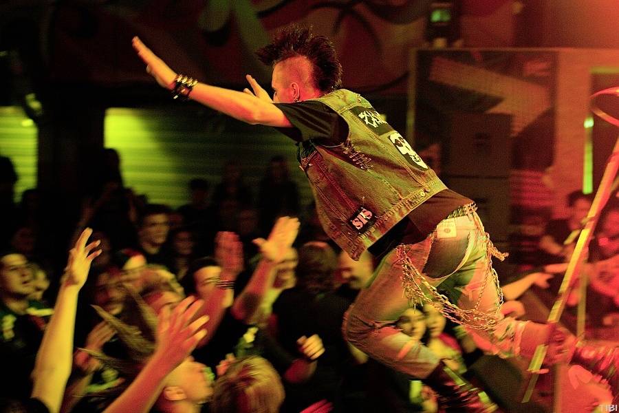 Punkový večírek v Písku s SPS a E!E