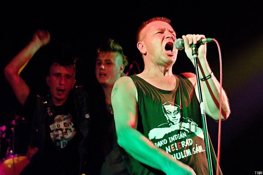 Punkový večírek v Písku s SPS a E!E