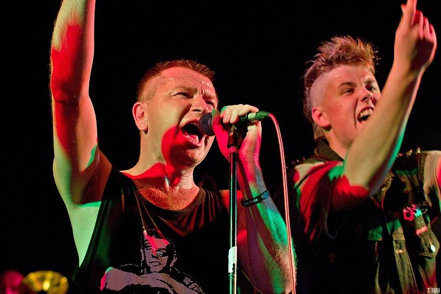 Punkový večírek v Písku s SPS a E!E