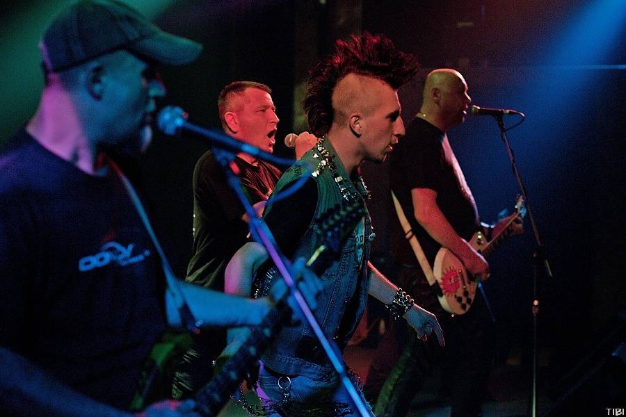 Punkový večírek v Písku s SPS a E!E