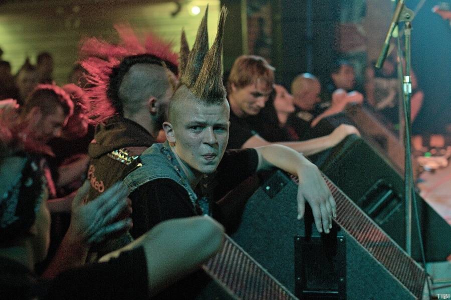 Punkový večírek v Písku s SPS a E!E