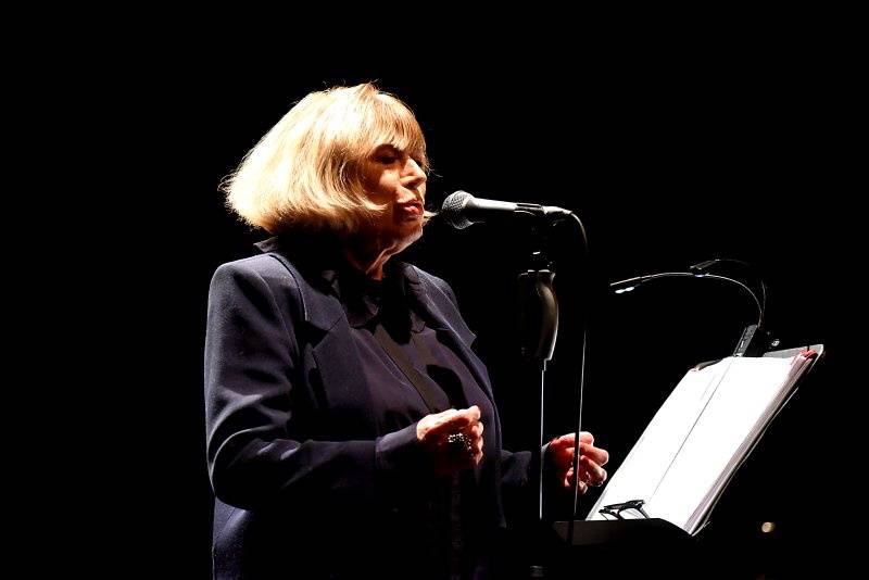 Nesmrtelná Marianne Faithfull slavila v Praze 50 let na scéně