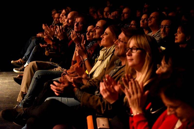 Nesmrtelná Marianne Faithfull slavila v Praze 50 let na scéně