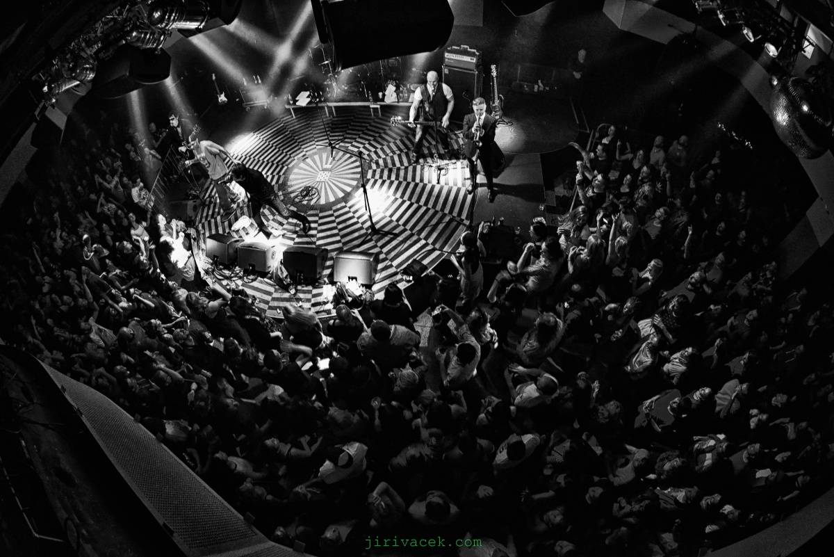 Dub Pistols pálili v Lucerna Music Baru ostrými náboji