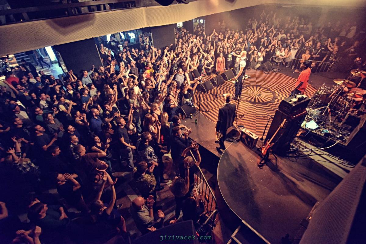 Dub Pistols pálili v Lucerna Music Baru ostrými náboji