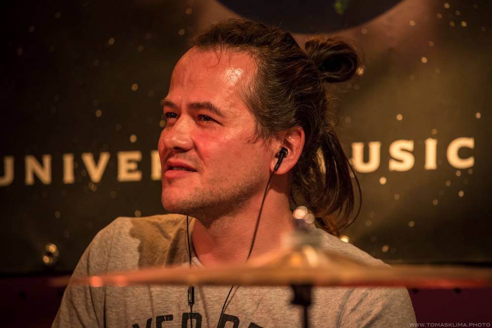 V JazzDocku se rozdávaly Zlaté a Platinové desky, hráli Xindl X, Slza, Mirai i Mandrage