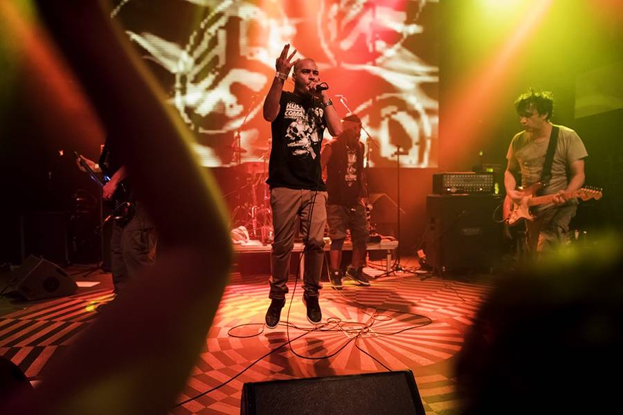Asian Dub Foundation rozproudili krev v pražském Lucerna Music Baru