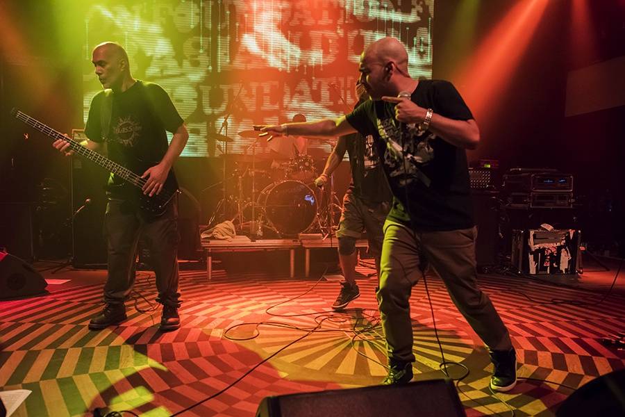 Asian Dub Foundation rozproudili krev v pražském Lucerna Music Baru