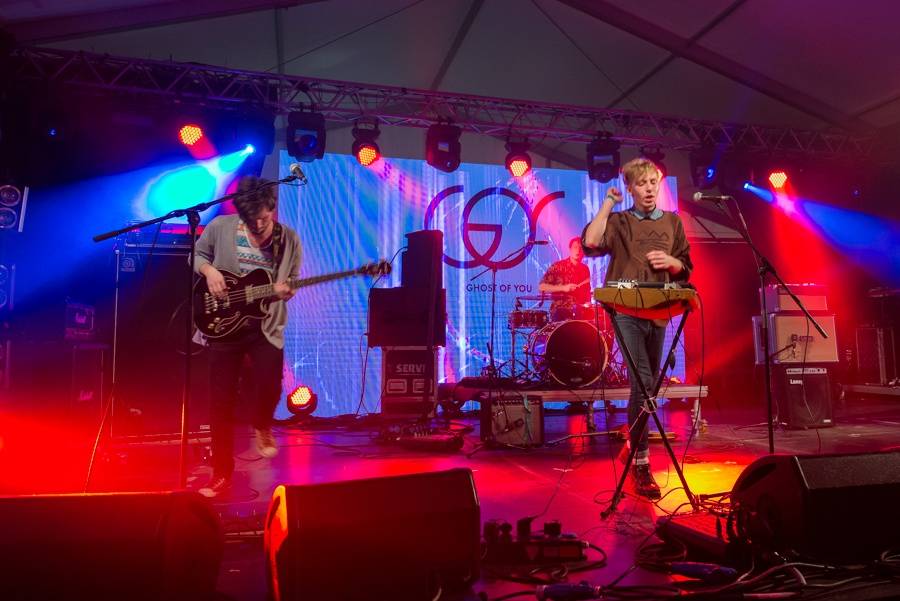 První den Nouvelle Prague ovládli Ghost Of You, Kadebostany či Wild Tides