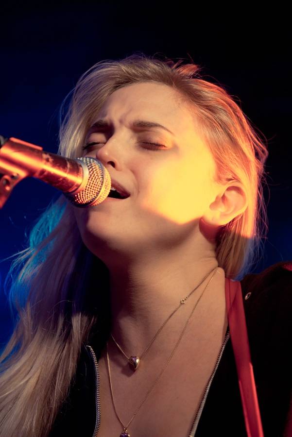 První den Nouvelle Prague ovládli Ghost Of You, Kadebostany či Wild Tides