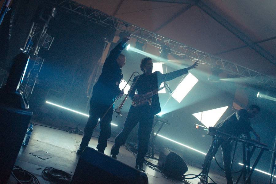 První den Nouvelle Prague ovládli Ghost Of You, Kadebostany či Wild Tides