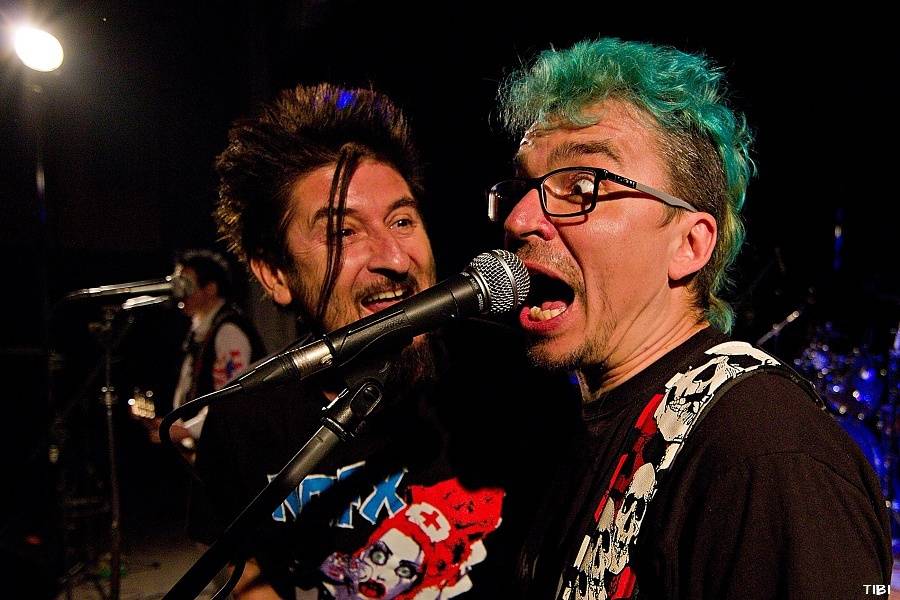 Visací zámek ukřižoval svého Ježíše, asistovali Plexis