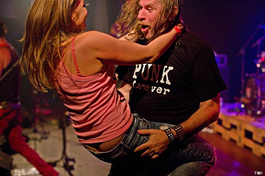 Visací zámek ukřižoval svého Ježíše, asistovali Plexis