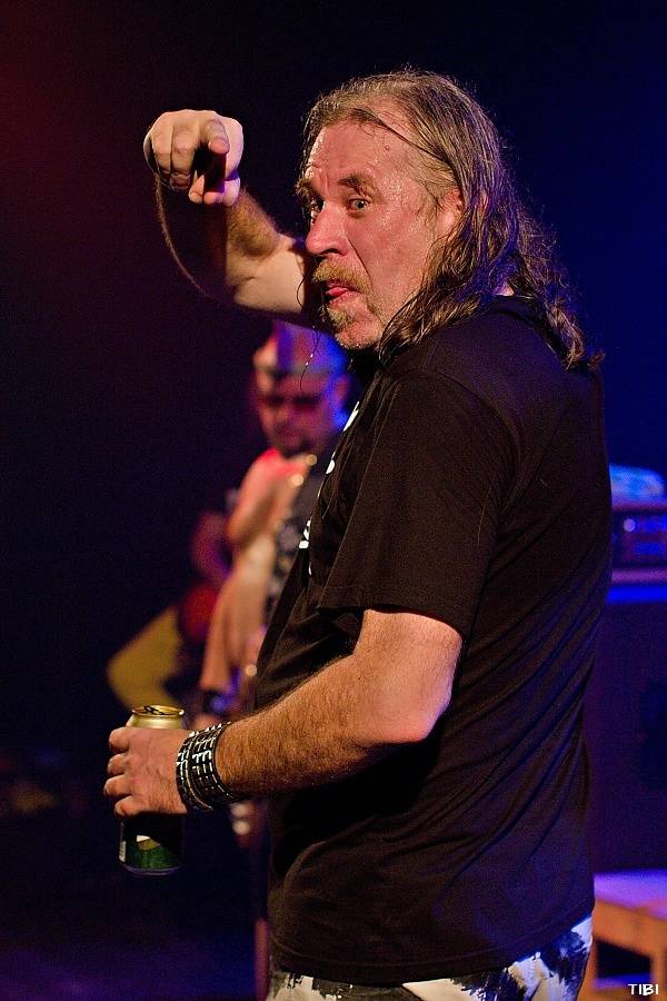 Visací zámek ukřižoval svého Ježíše, asistovali Plexis