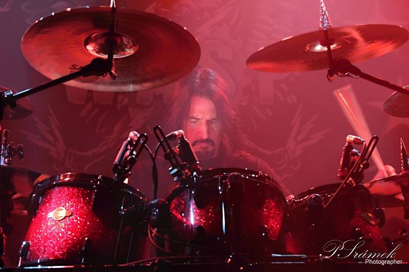 Strašáci W.A.S.P. přivezli do Ostravy svůj cirkus