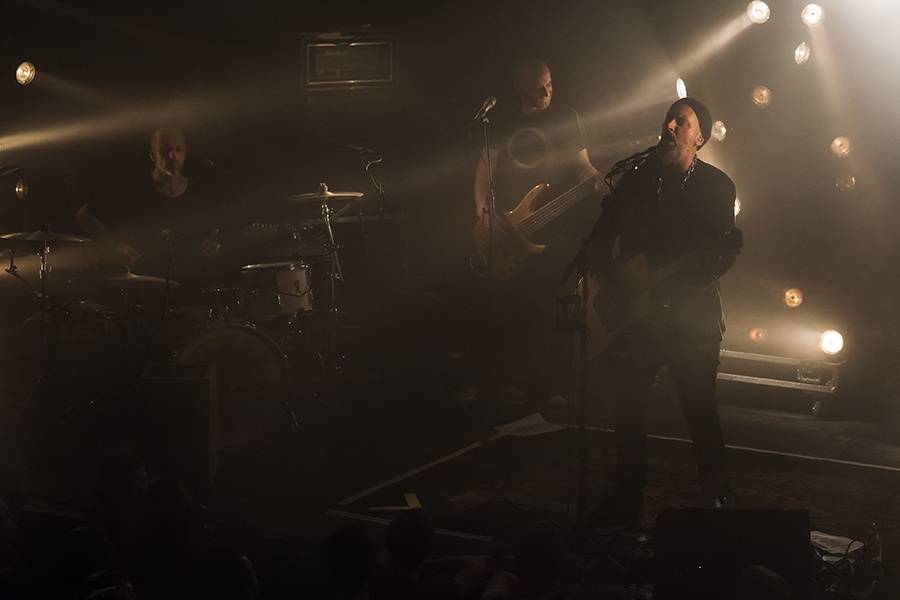 Fink ponořil pražský klub Roxy do snu