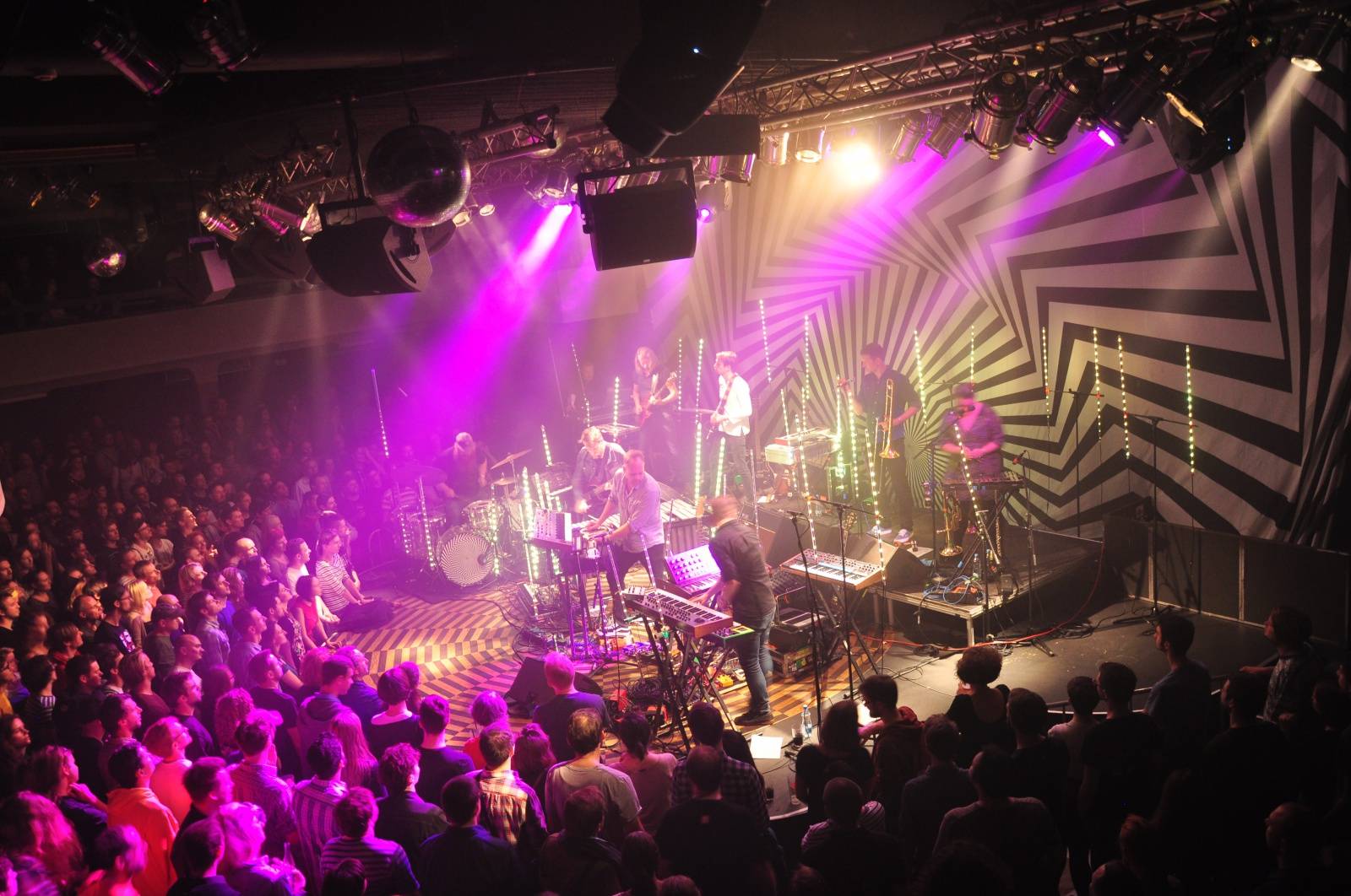 Jaga Jazzist očarovali Prahu jazzem