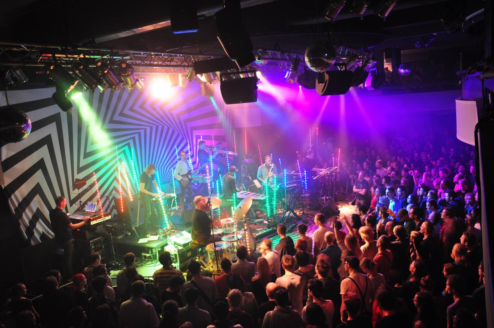 Jaga Jazzist očarovali Prahu jazzem