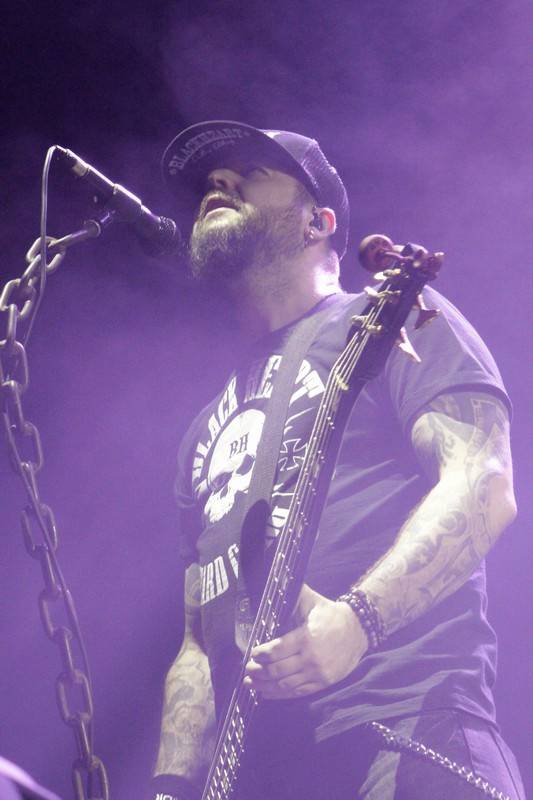 Škwor přilákal do Fora Karlín davy lidí