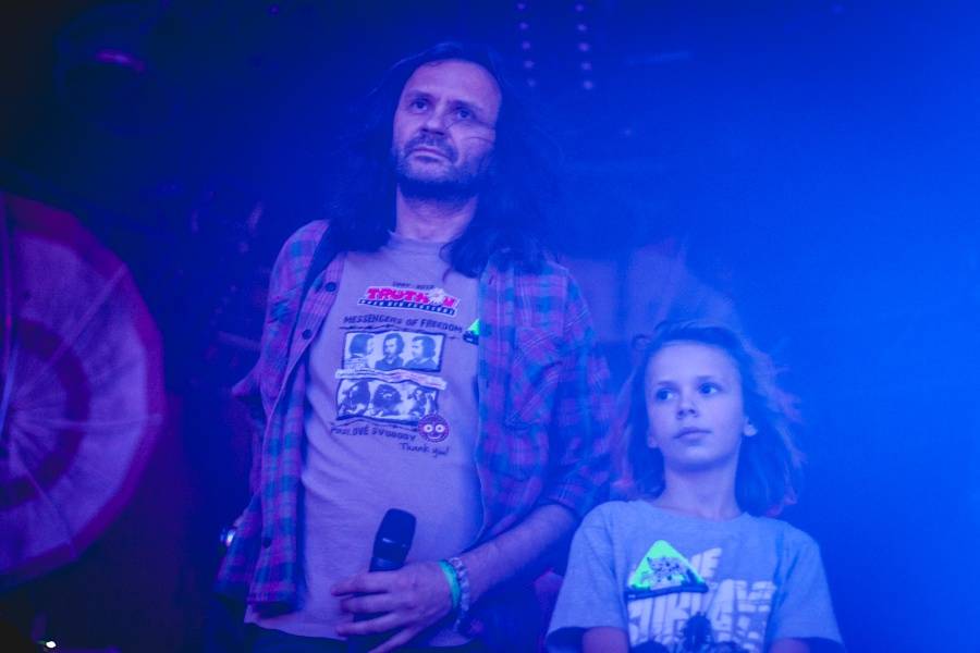 Prodigy rozdováděli Forum Karlín, vzpomínalo se i na pařížské neštěstí