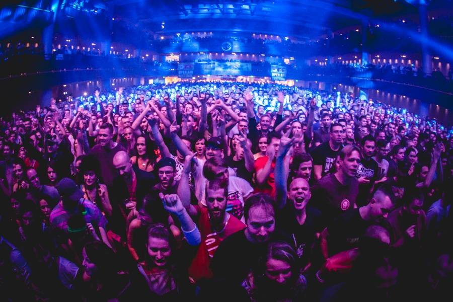 Prodigy rozdováděli Forum Karlín, vzpomínalo se i na pařížské neštěstí