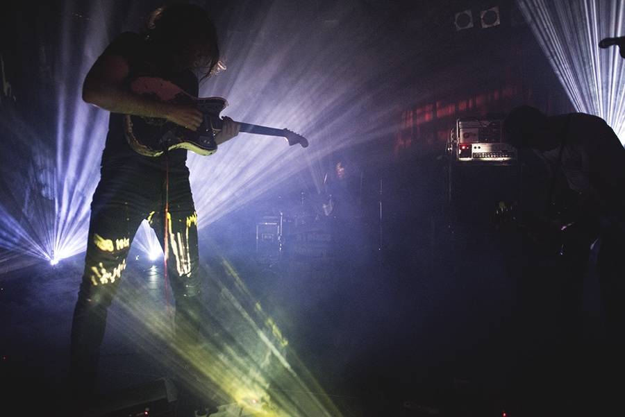 Newyorští A Place To Bury Strangers pohltili MeetFactory