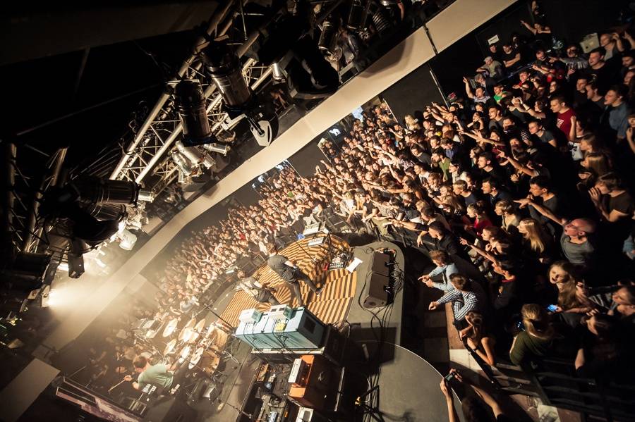 Britští hitmakeři The Wombats přijeli roztančit Lucerna Music Bar