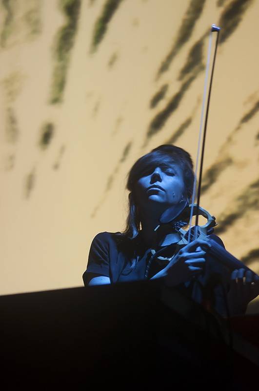 Hidden Orchestra vtáhli publikum v Roxy do melodických hlubin