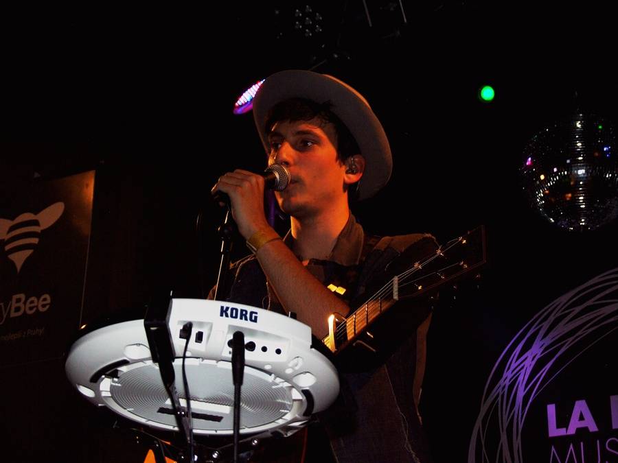 Voxela poslalo publikum do háje, v La Loce hráli i Sebastian a Light & Love