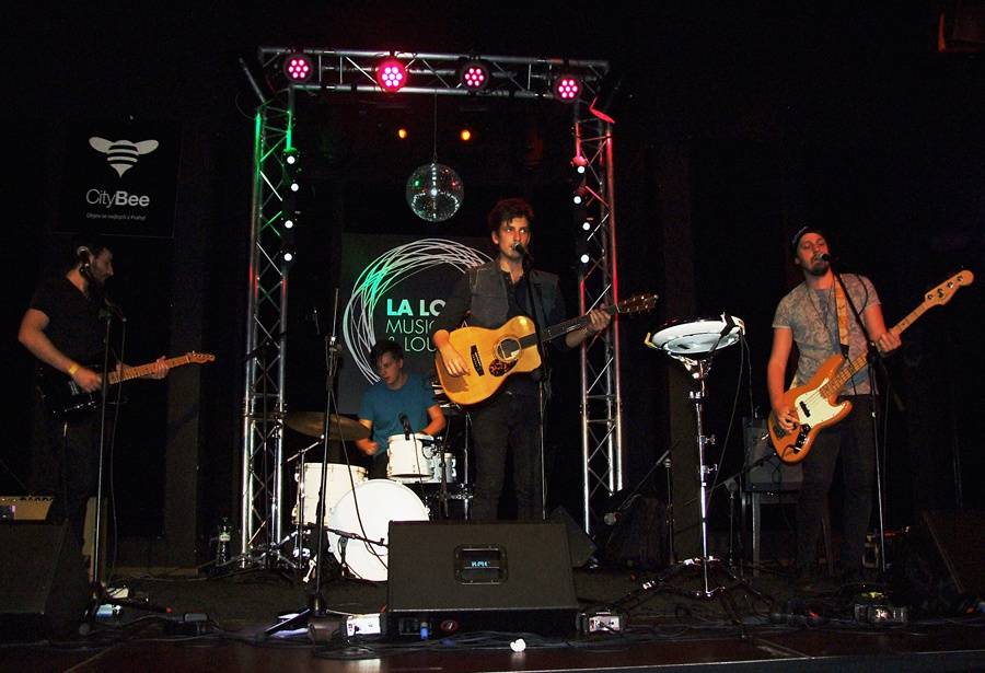 Voxela poslalo publikum do háje, v La Loce hráli i Sebastian a Light & Love