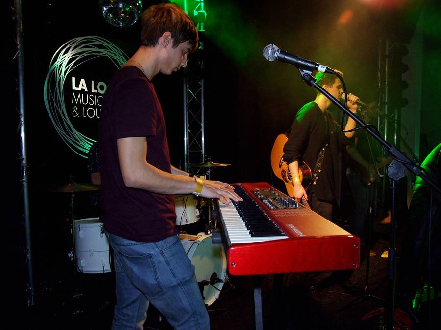 Voxela poslalo publikum do háje, v La Loce hráli i Sebastian a Light & Love