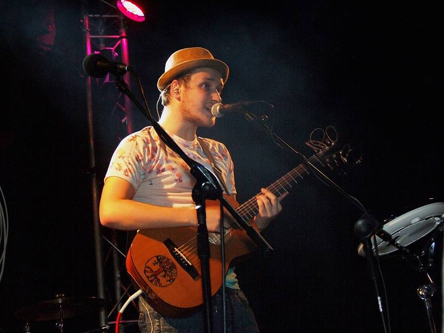 Voxela poslalo publikum do háje, v La Loce hráli i Sebastian a Light & Love