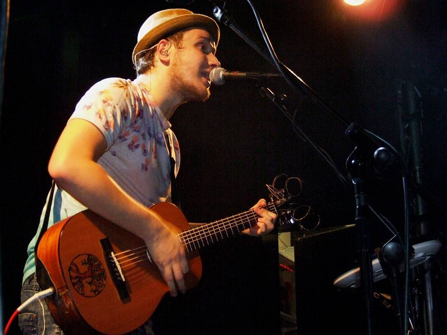 Voxela poslalo publikum do háje, v La Loce hráli i Sebastian a Light & Love