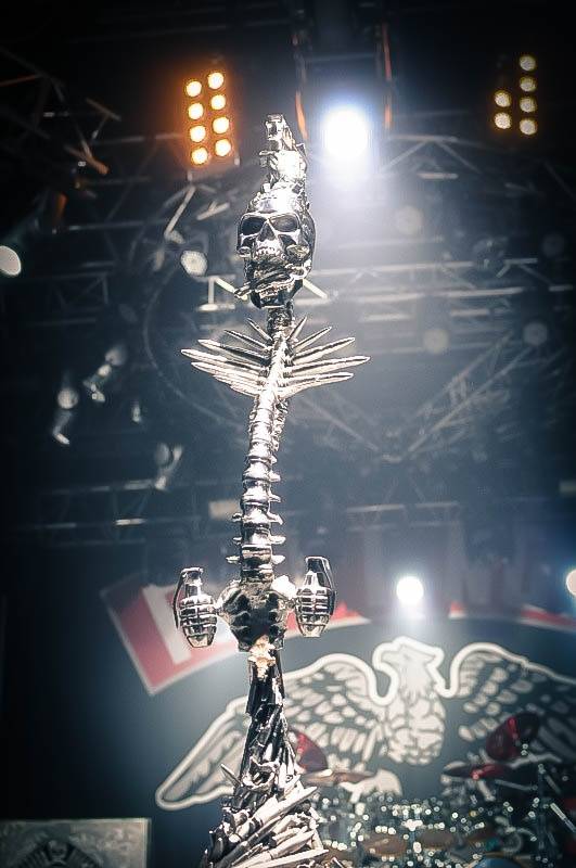 Malou sportovní halou v Praze otřásli Papa Roach a Five Finger Death Punch