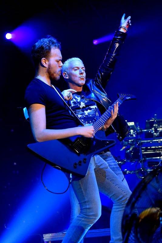 Ohnivý Scooter se vrátil do Prahy