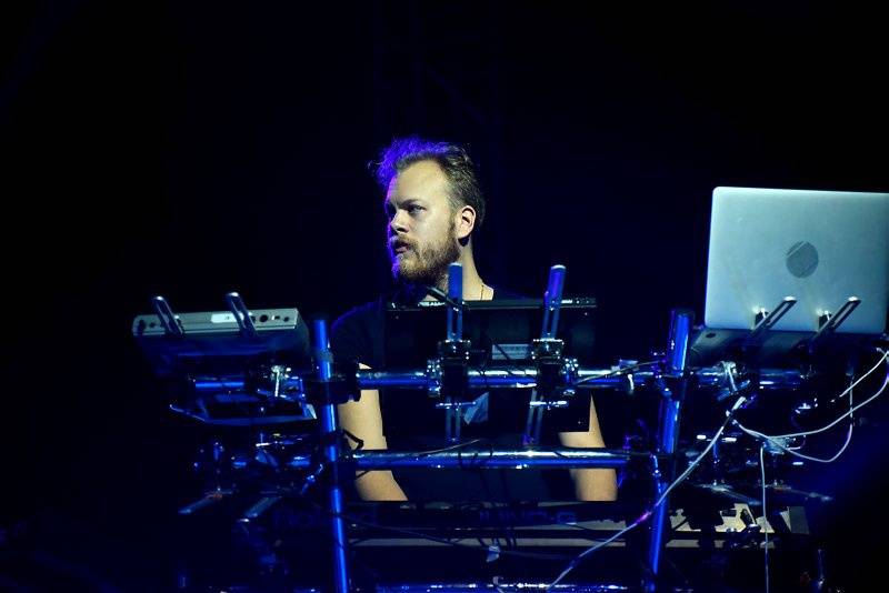 Ohnivý Scooter se vrátil do Prahy