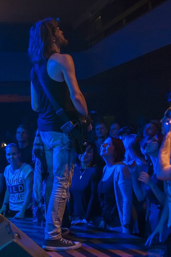 Stroy vyšvihli v Lucerna Music Baru show hodnou velikánů