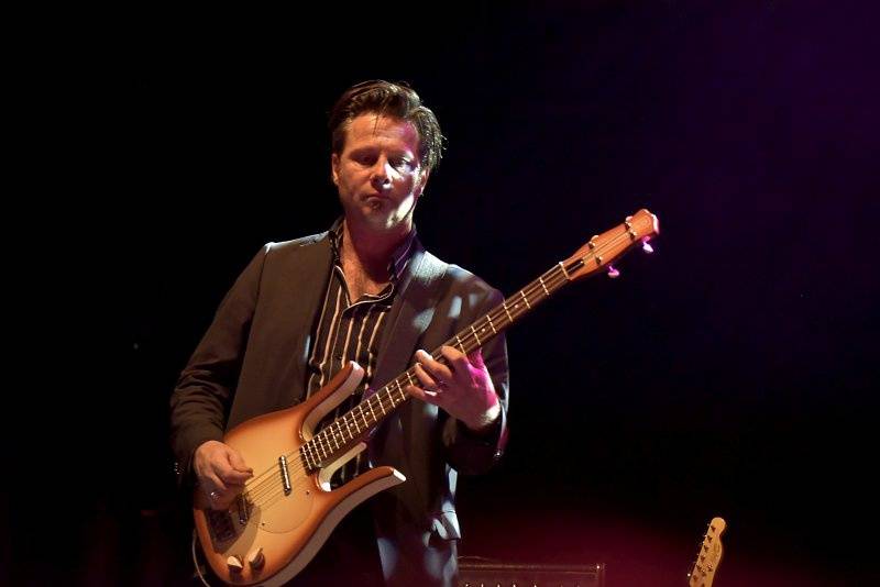 Po boku Nicka Cavea procestoval celý svět, nyní zahrál Hugo Race v Praze