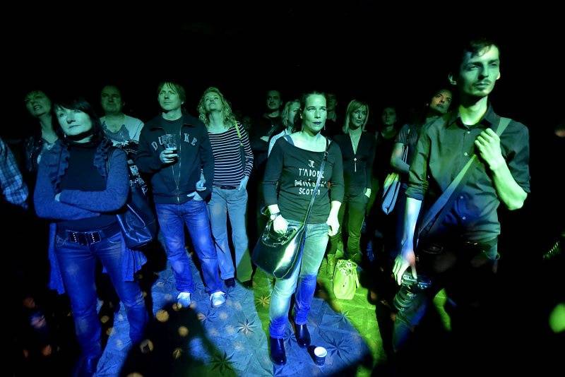 Po boku Nicka Cavea procestoval celý svět, nyní zahrál Hugo Race v Praze