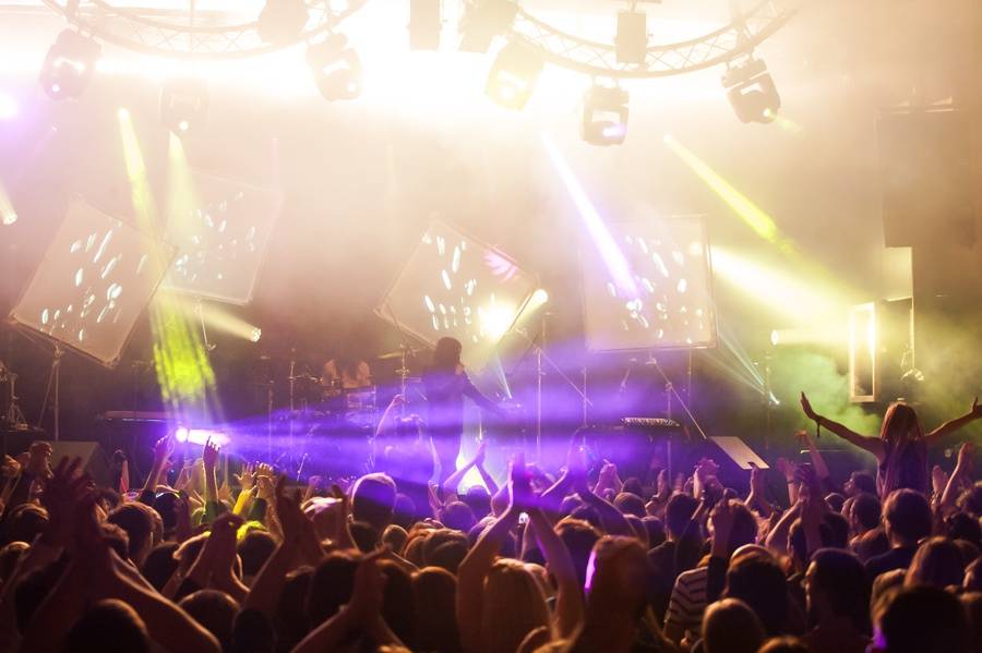 IAMX v Roxy: nová deska, skvělý setlist a narvaný klub