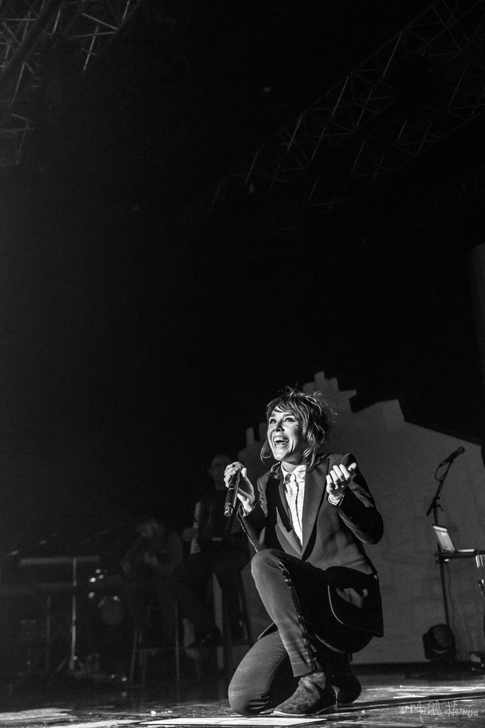 Zaz s písněmi o Paříži znovu zaplnila Forum Karlín