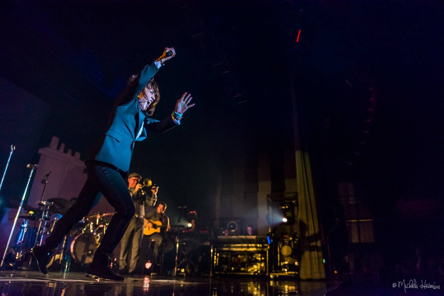 Zaz s písněmi o Paříži znovu zaplnila Forum Karlín