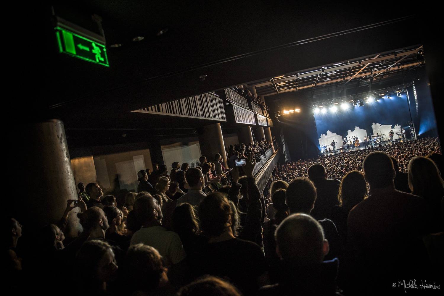 Zaz s písněmi o Paříži znovu zaplnila Forum Karlín