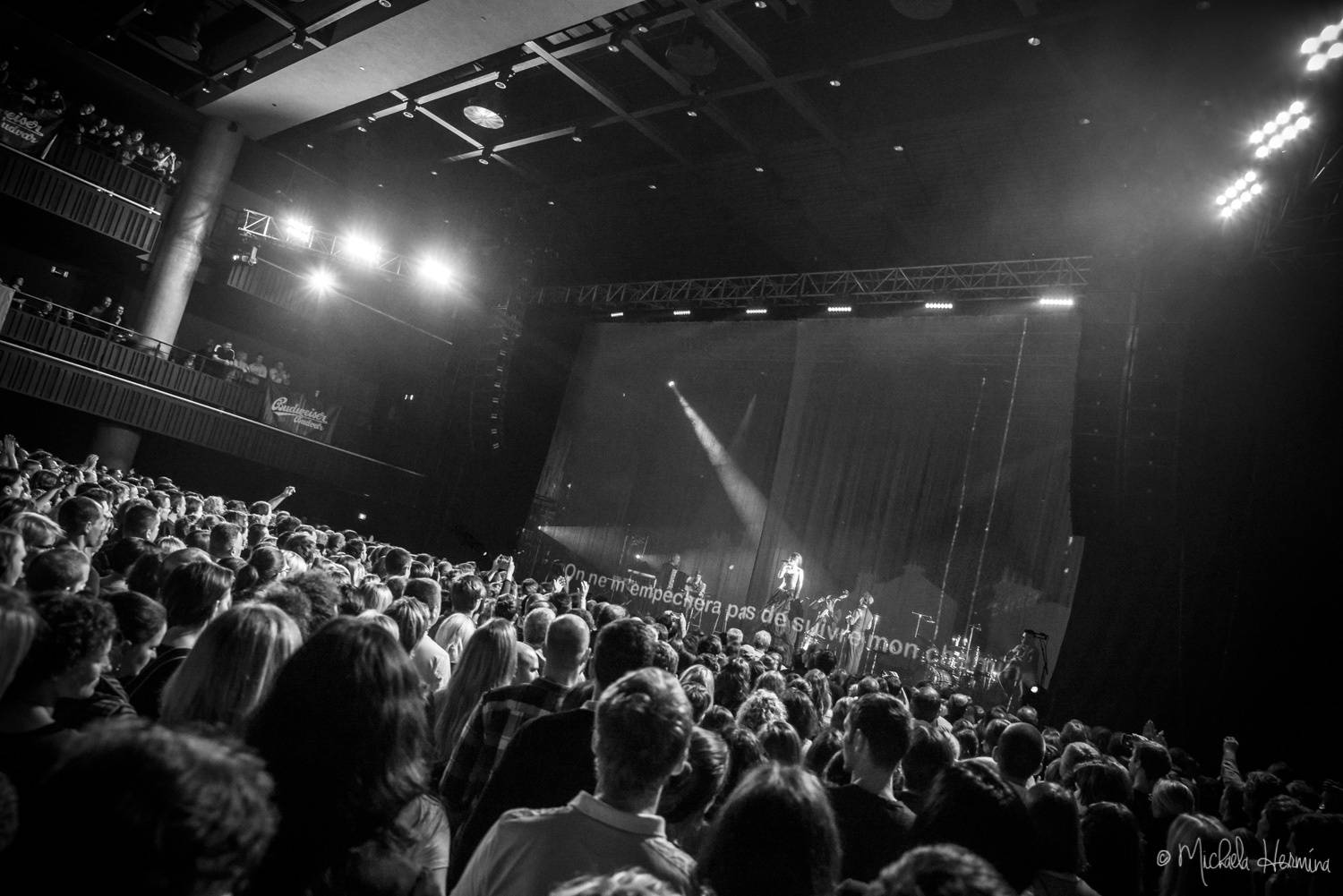 Zaz s písněmi o Paříži znovu zaplnila Forum Karlín