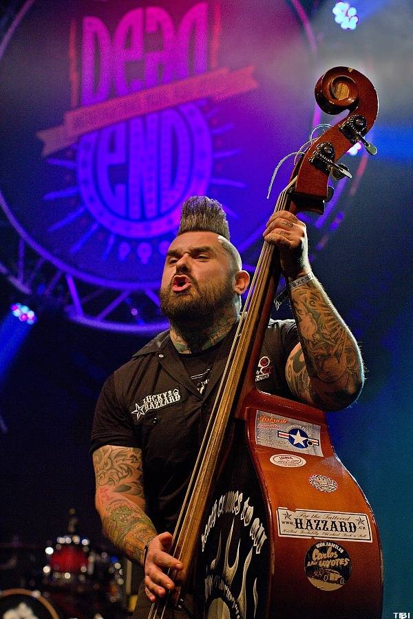 České Budějovice rozpálil Dead End Festival, hráli Locomotive, X-Core i Kurtizány z 25. Avenue