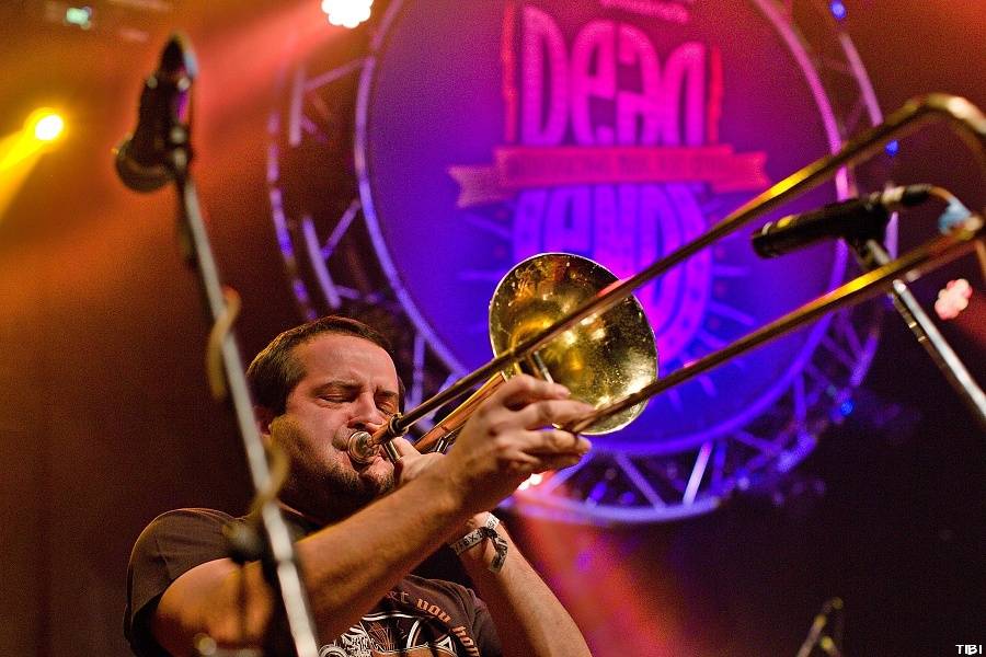 České Budějovice rozpálil Dead End Festival, hráli Locomotive, X-Core i Kurtizány z 25. Avenue