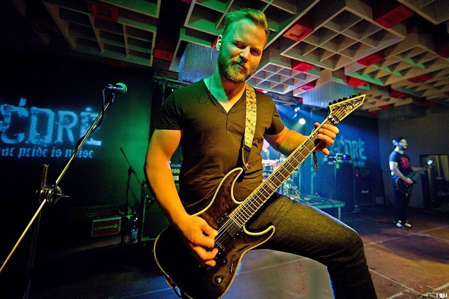 České Budějovice rozpálil Dead End Festival, hráli Locomotive, X-Core i Kurtizány z 25. Avenue