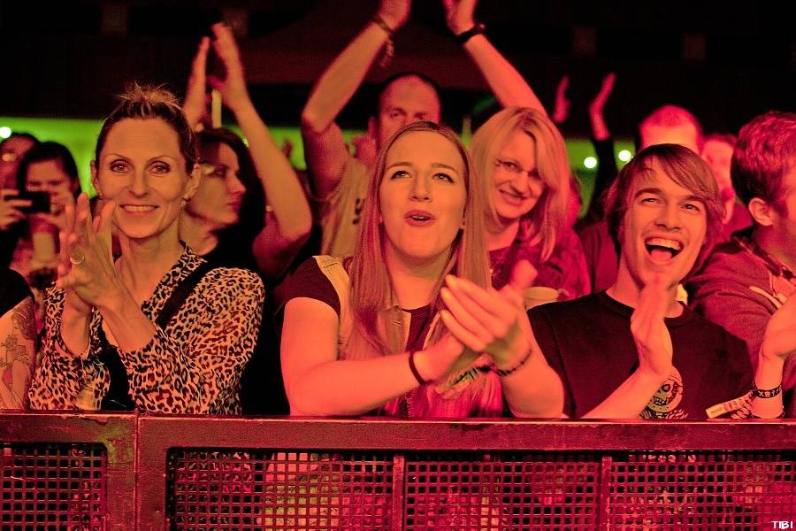 České Budějovice rozpálil Dead End Festival, hráli Locomotive, X-Core i Kurtizány z 25. Avenue