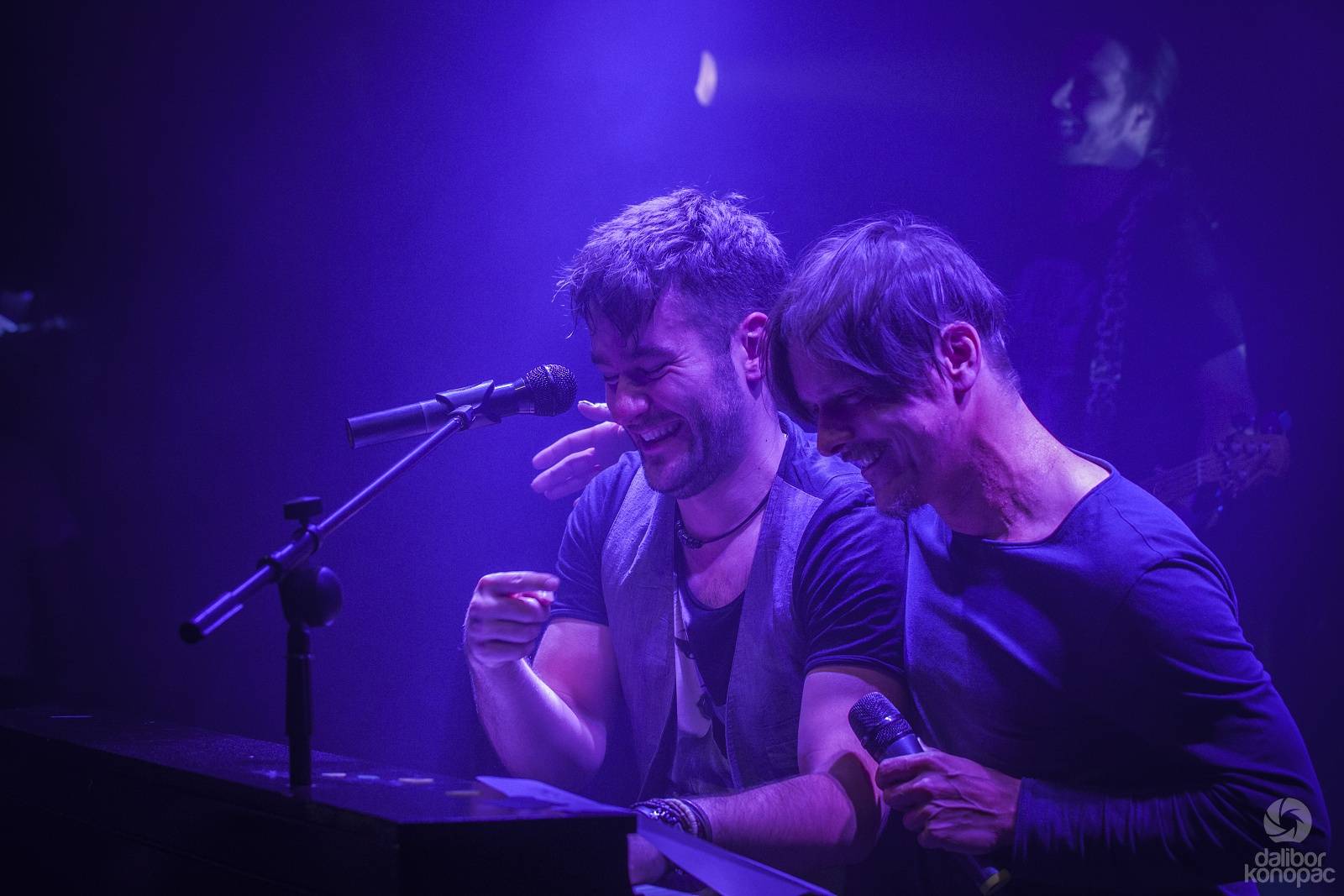 Marek Ztracený pokřtil desku Pády, byli u toho Michal Malátný a Marta Jandová