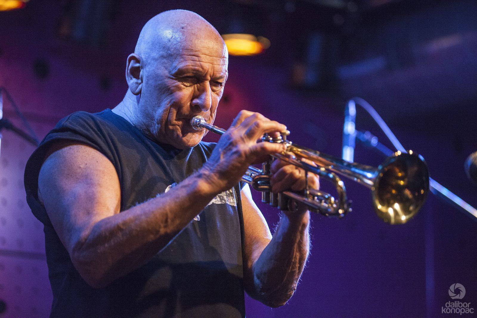 Trumpetista Laco Deczi hrál v JazzDocku energicky